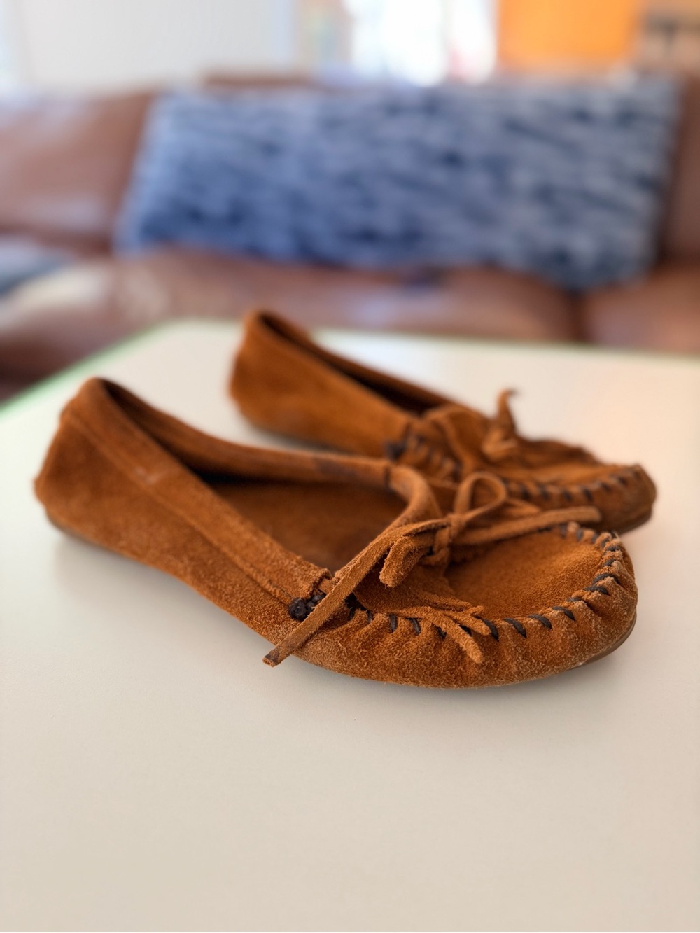 Hipster Minnetonka Suede Moccasin Flats in Chestnut Brown w Sole - 8.5